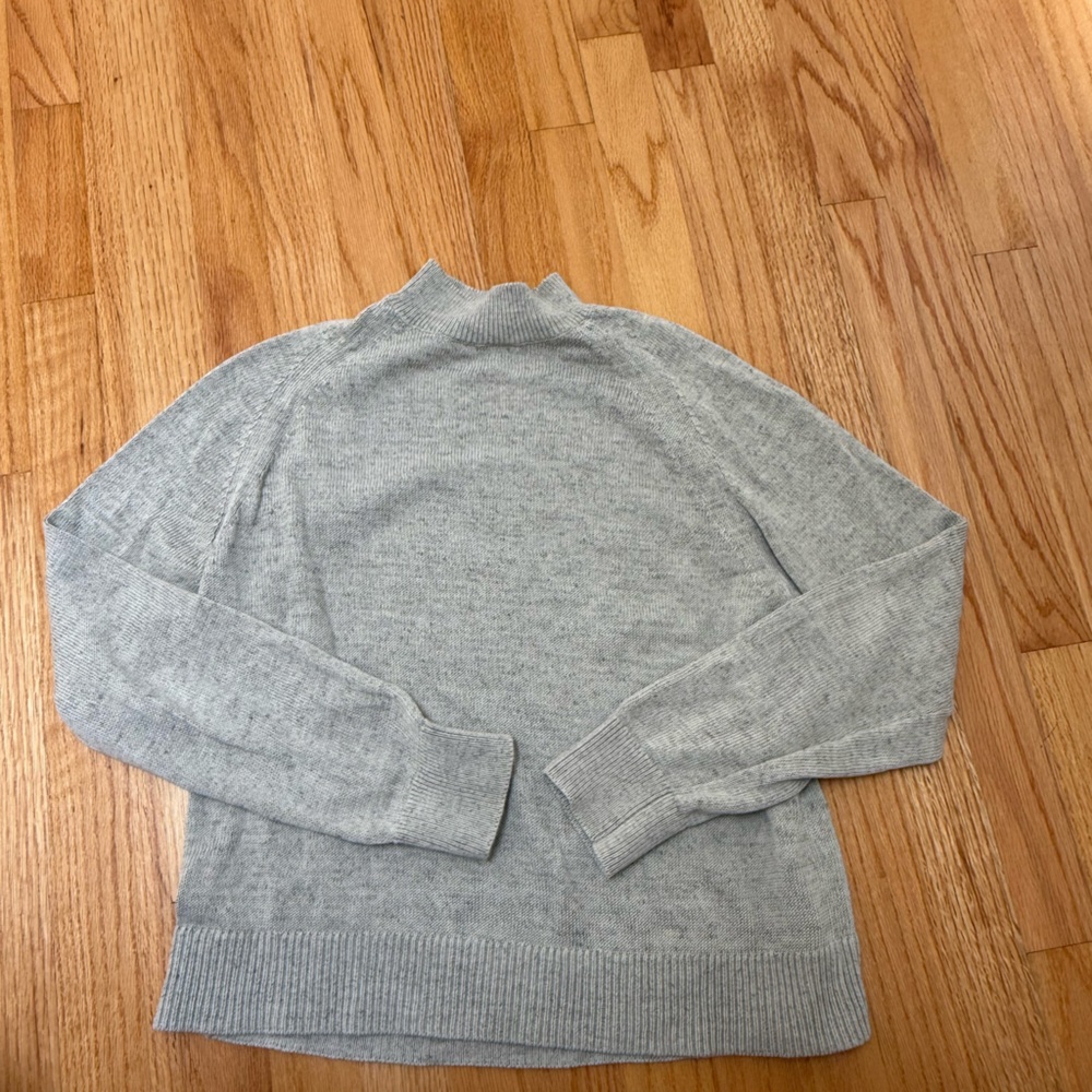 Everlane Light Gray Knit Pullover - image 1